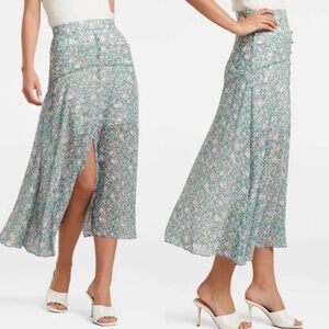 Forever New floral skirt size 4